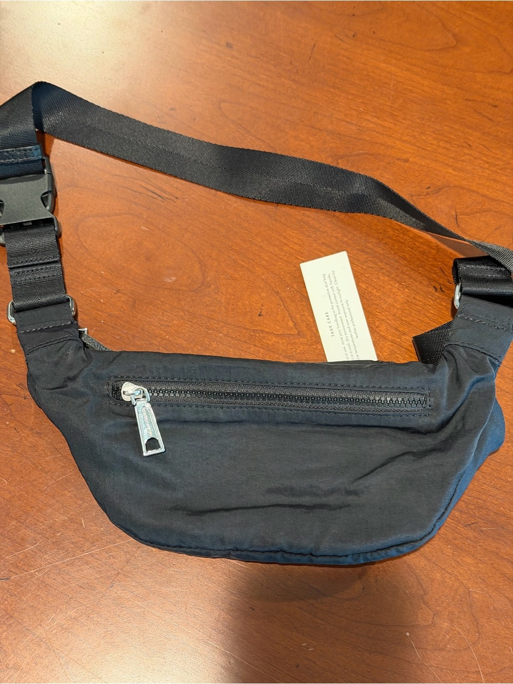 NWT Black Rebecca Minkoff Crossbody Belt Bag - Casual Everyday Sling - Picture 2 of 3